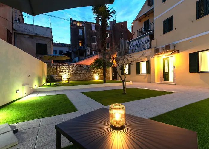 Teuta Garden Luxury Apartment *