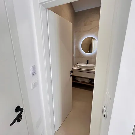 Teuta Garden Luxury 公寓 *