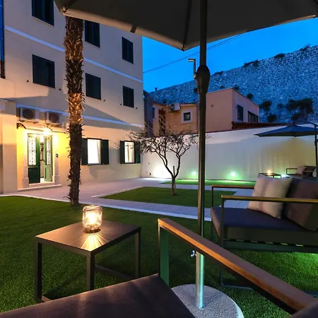 Teuta Garden Luxury